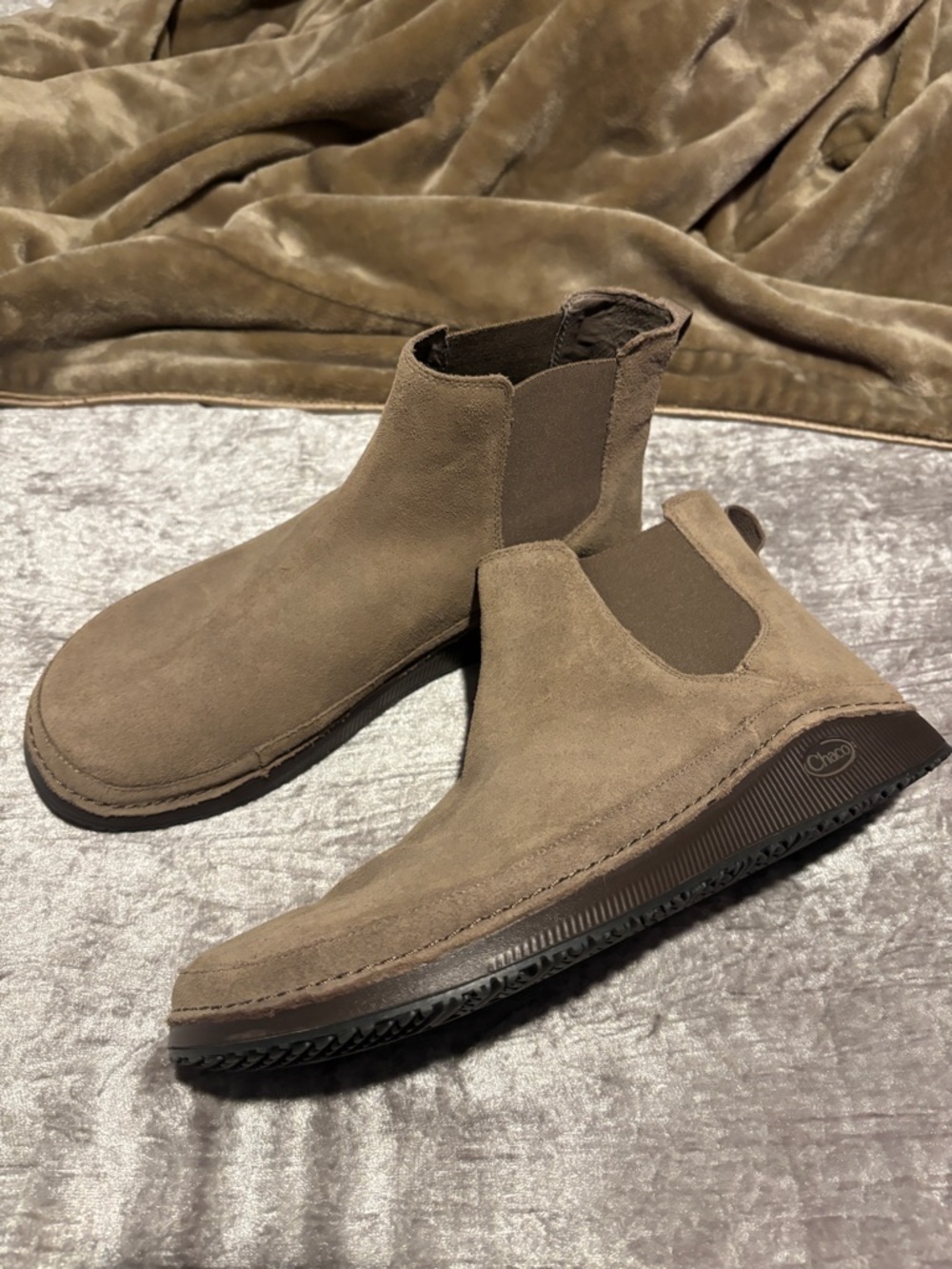 Chaco Men's Size 12 Light Brown Suede Chukka Chelsea Boot - Picture 3 of 11
